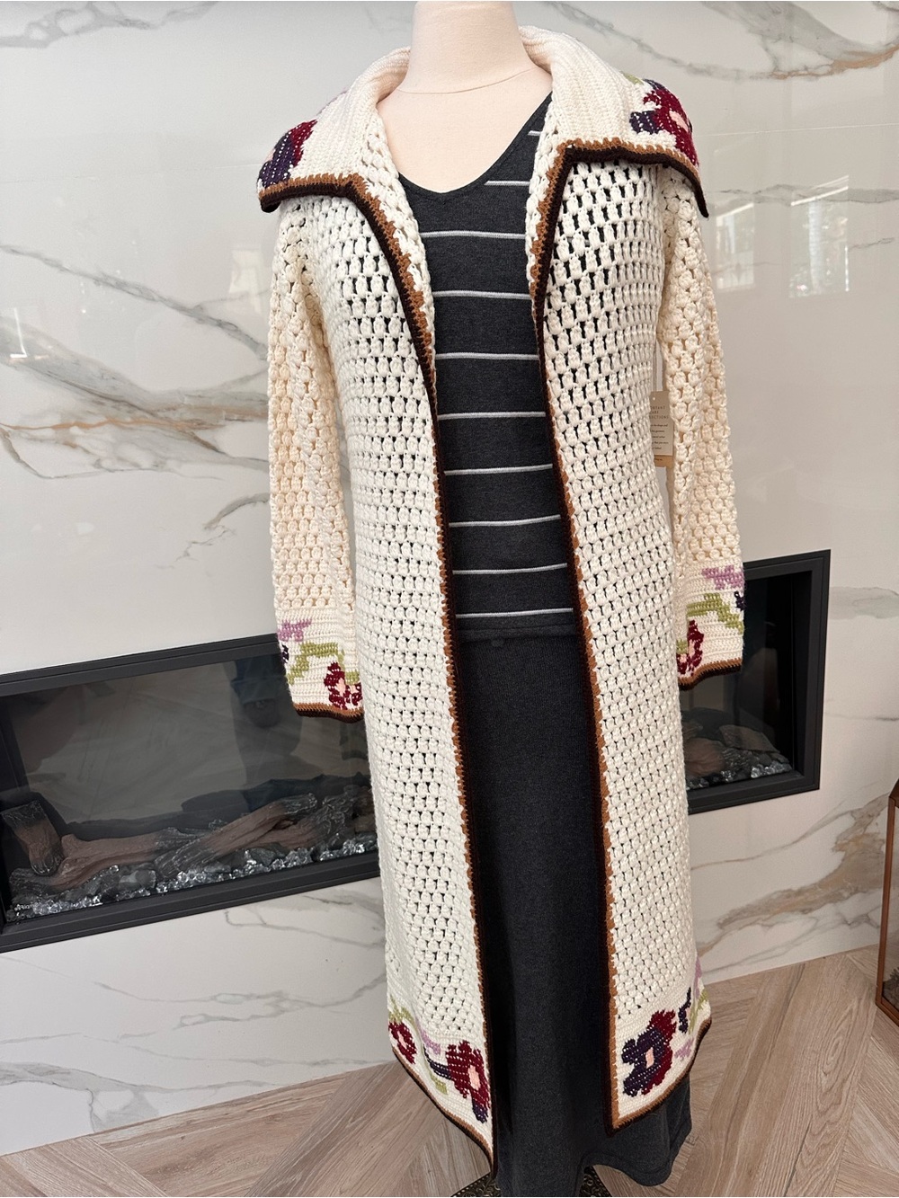 Vintage Moda International knit floral Cardigan like new condition